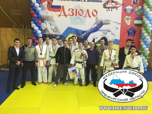 Полный комплект наград в Кумертау Полный комплект наград в Кумертау